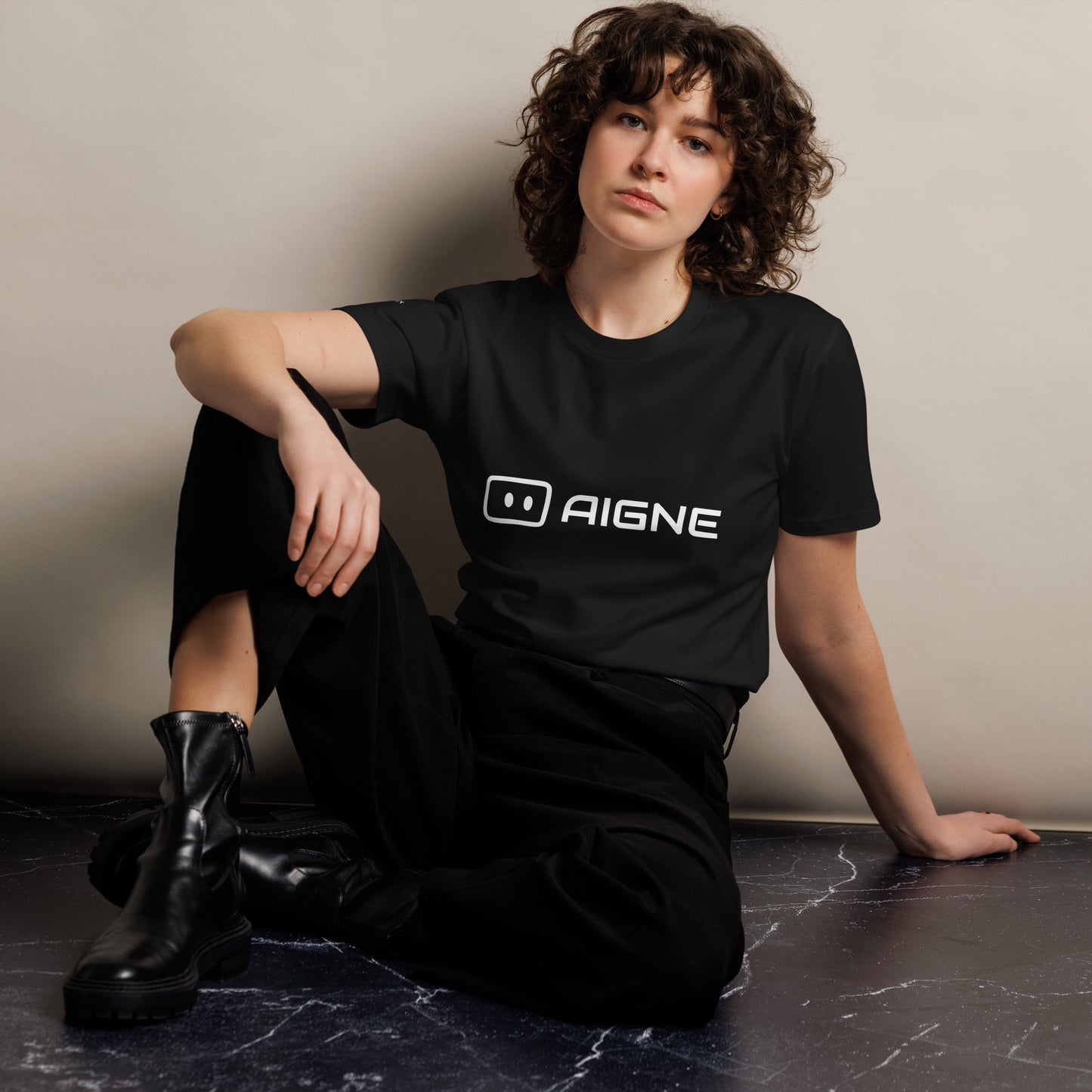 AIGNE - premium unisex t-shirt